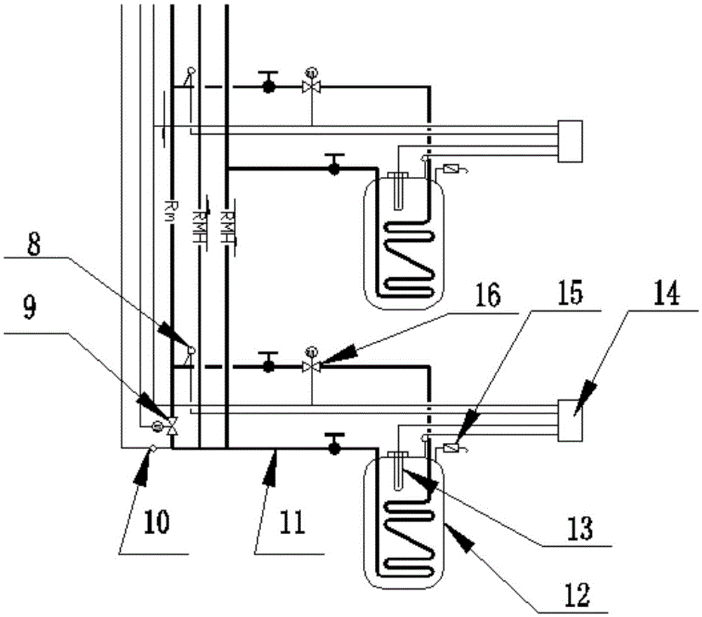 Anti-reverse heating method for centralized heat collection and decentralized heat storage solar water heating system