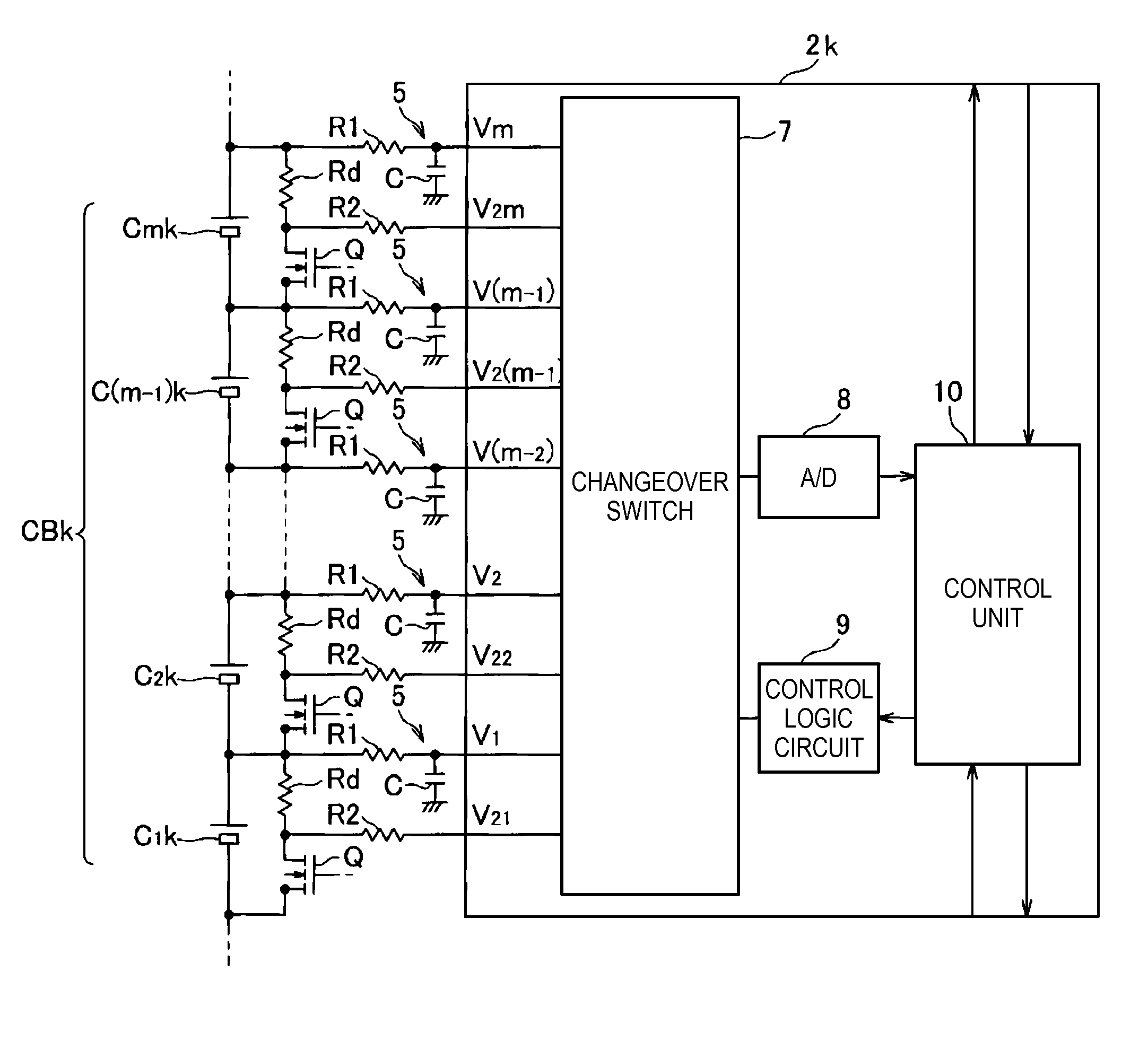 Voltage Detection Device and Equalization Device