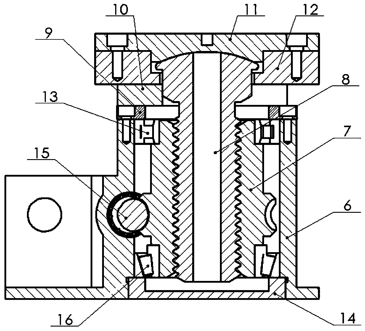 High-precision adjusting structure under large-load working condition