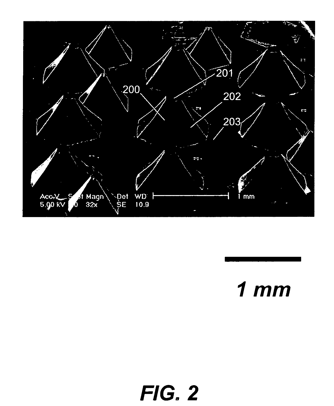 (Al,Ga,In)N and ZnO direct wafer bonded structure for optoelectronic applications, and its fabrication method