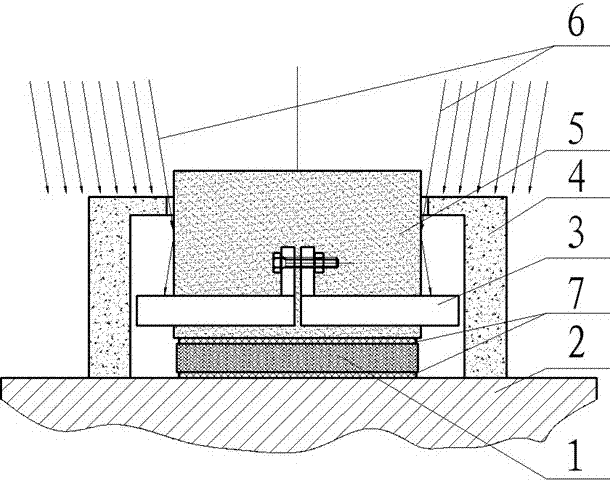 Combined type heat/electricity insulation device for hydrogenation furnace