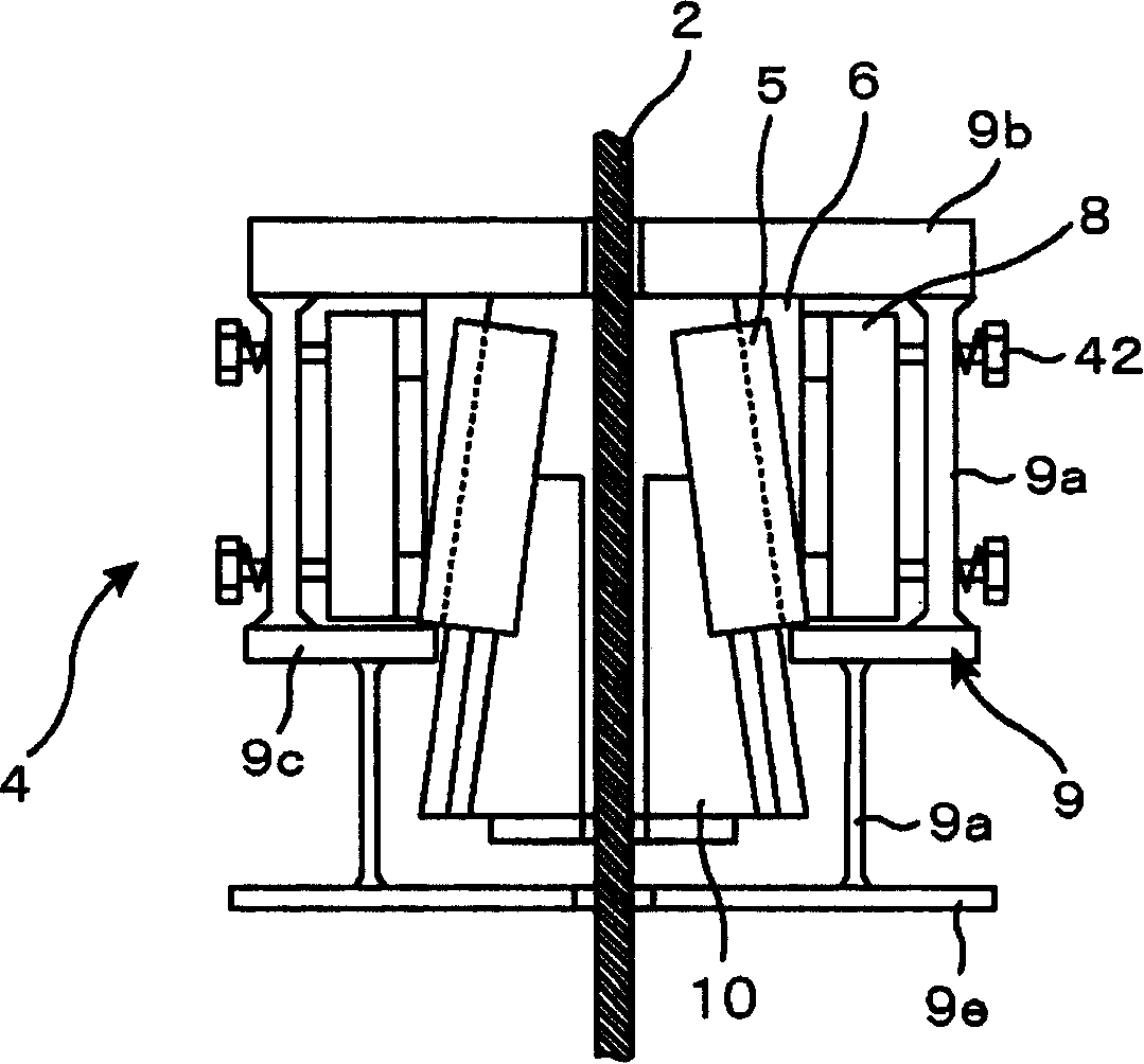 Elevator and emergency braking device for the same