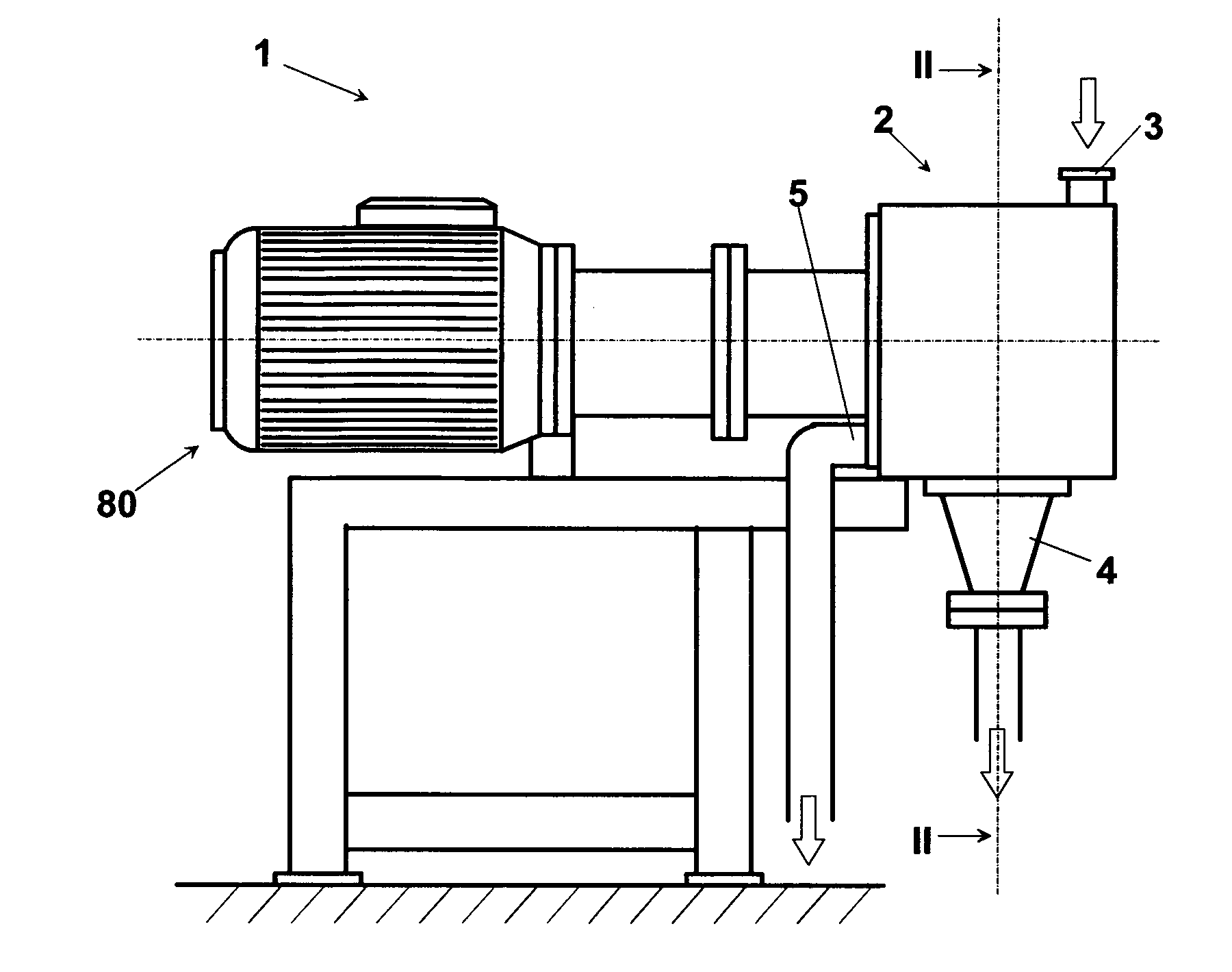 Machine for extracting puree or juice from an animal or a vegetable product with high efficiency and low consumption