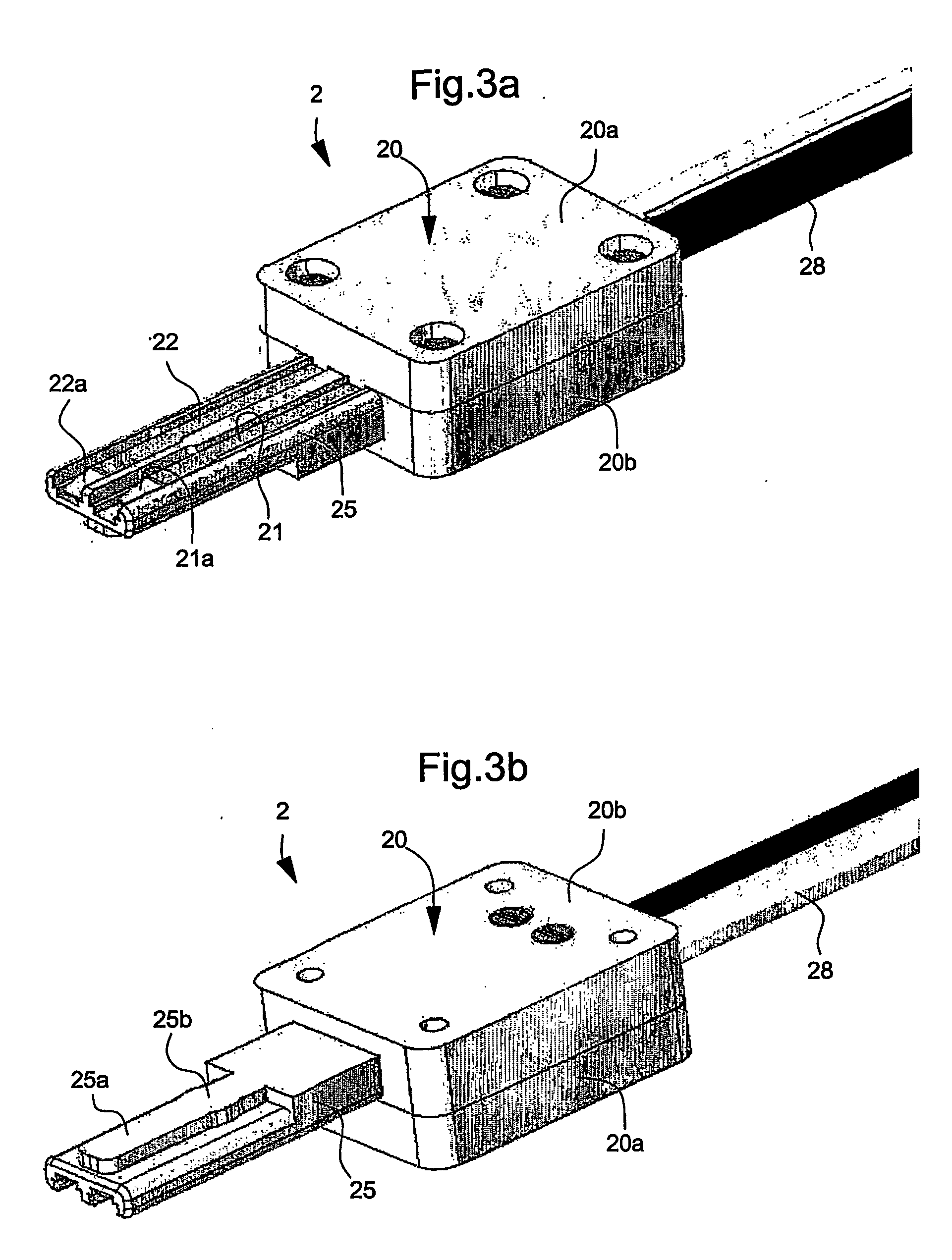 Device for establishing an electrical connection between a portable electronic instrument and an external device, in particular for performing the recharge of a battery of said instrument