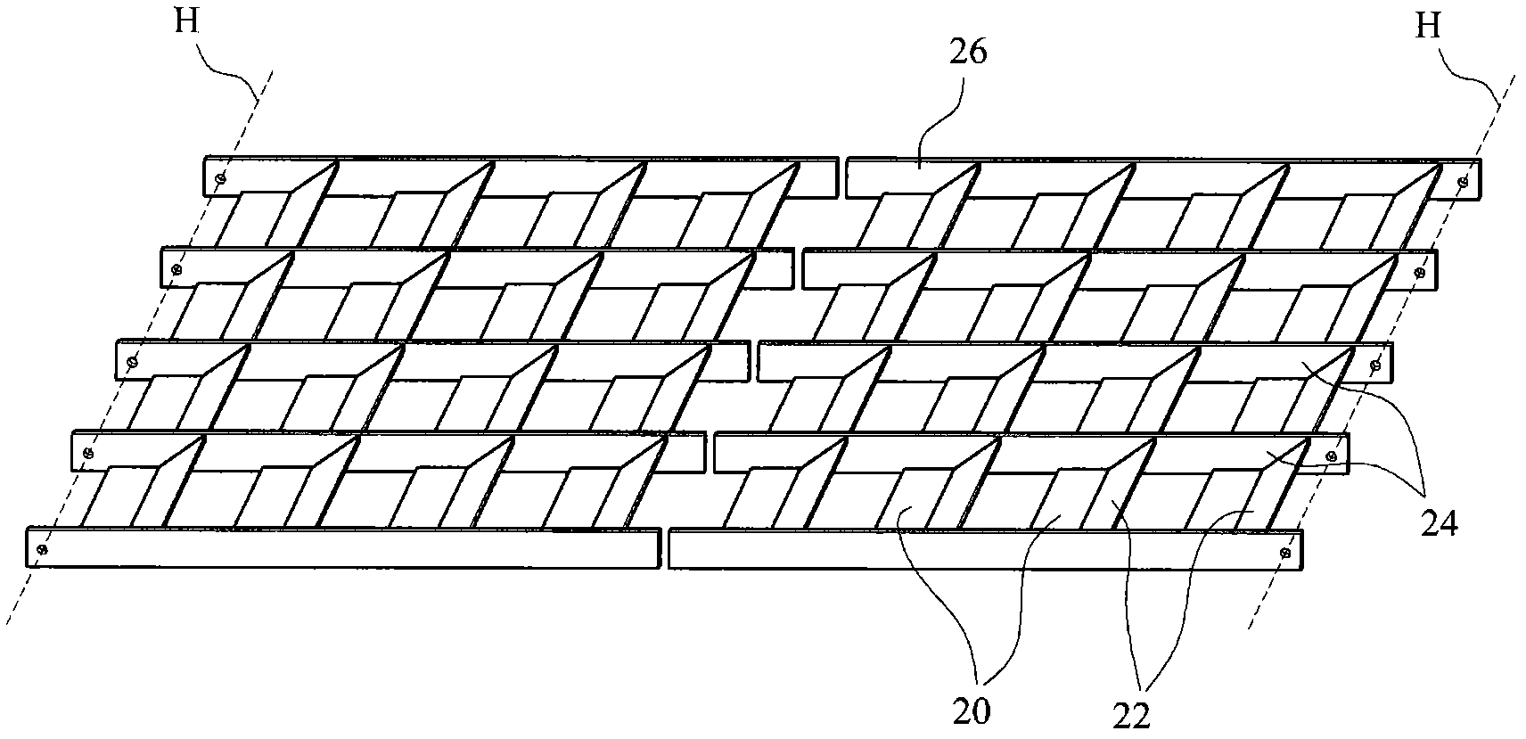 Resistance-reducing device for a moon pool