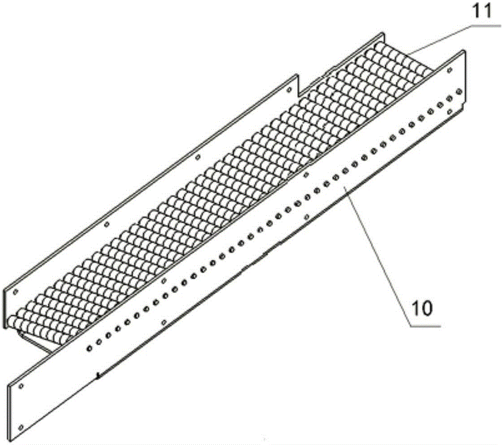 Zigzag falling transporting device capable of sliding by relying on self-gravity