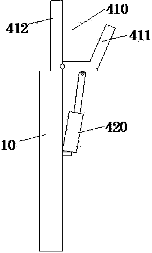 Paper pipe discharging device