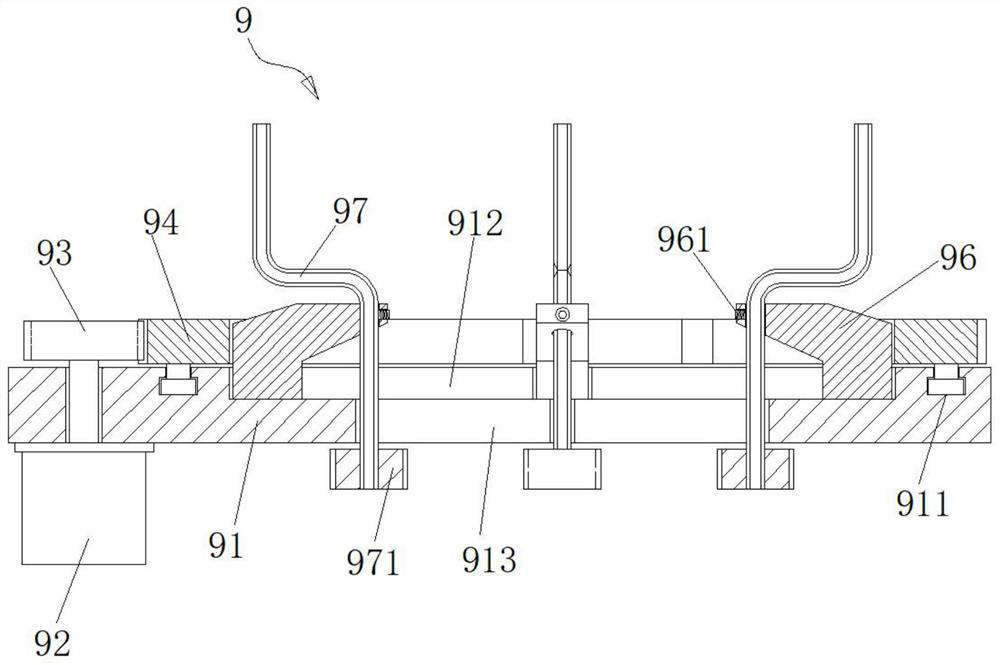 Quenching device for mechanical shaft parts