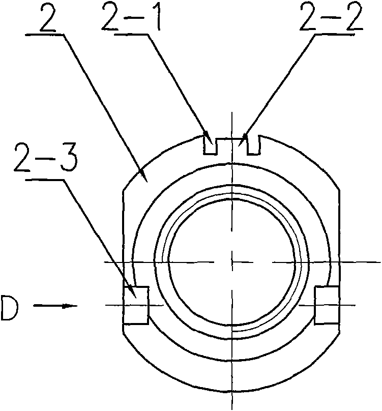Powder metallurgy bolster and production technology thereof