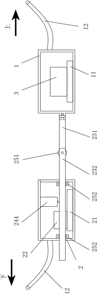 Iron tower patrolling robot and operating method thereof