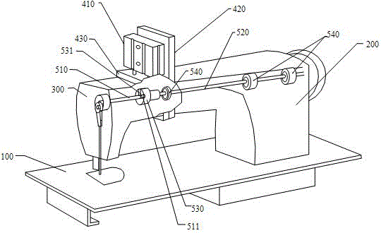 Flatcar sewing machine provided with lifting machine head