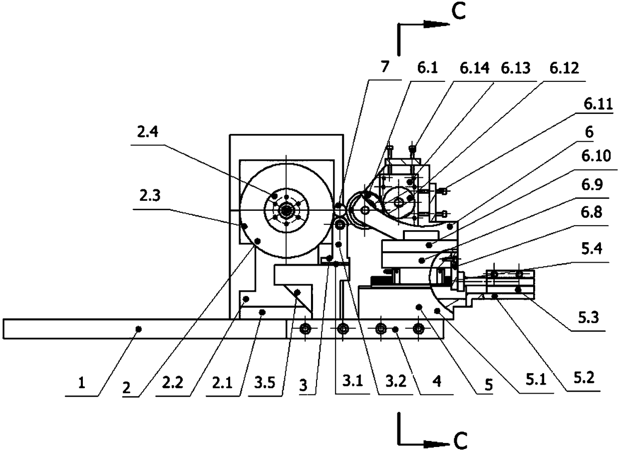 Method for precisely grinding small roller of bearing with automatic grinding device