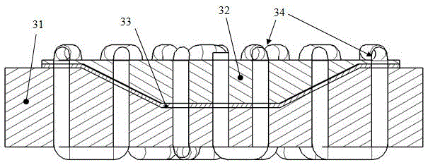Repairing structure with composite repairing piece and method for forming repairing structure