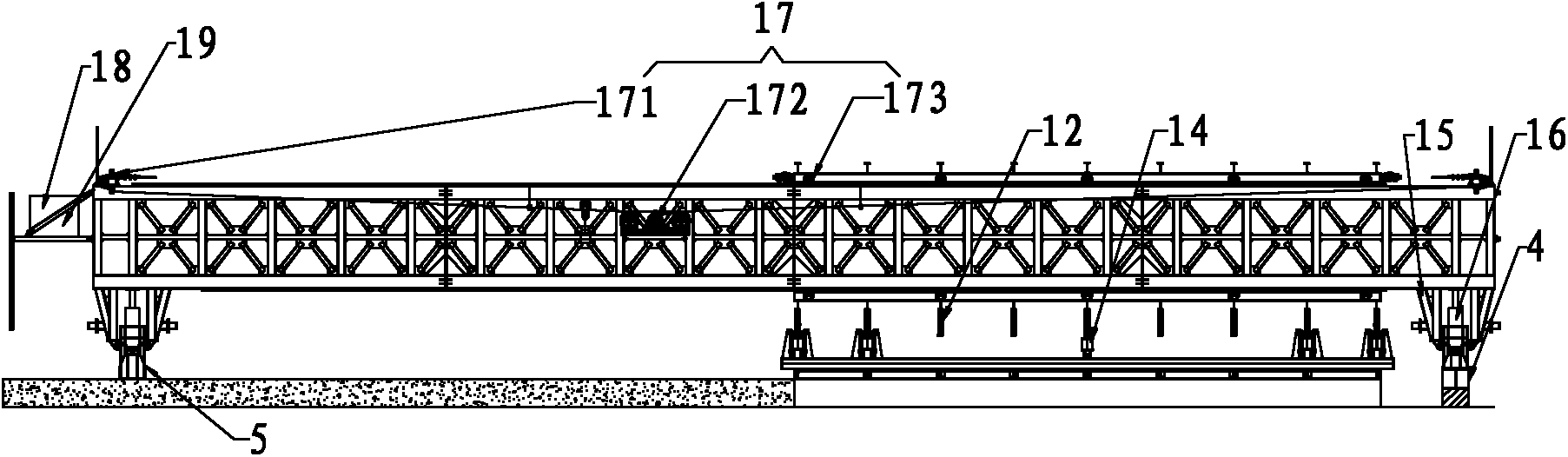 Tunnel bottom concrete side-slipping lining construction method and side-slipping needle beam bottom board trolley