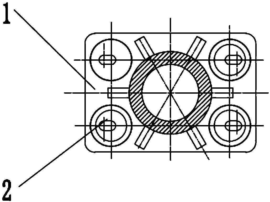 Wind power gear box tool base capable of adjusting connecting size