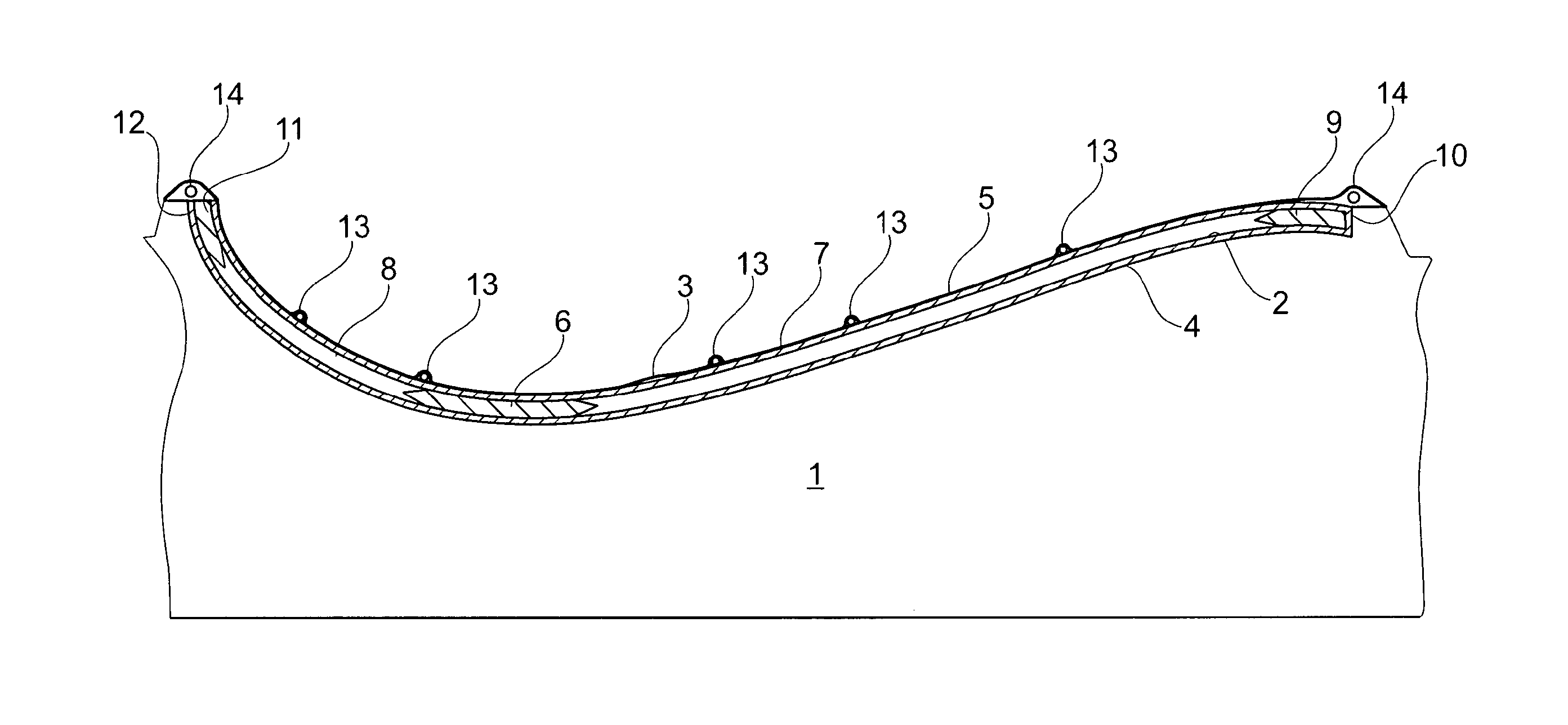 Wind turbine blade comprising metal filaments and carbon fibres and a method of manufacturing thereof