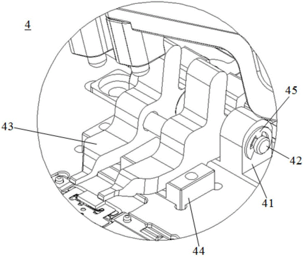 Cover plate pressure-maintaining device