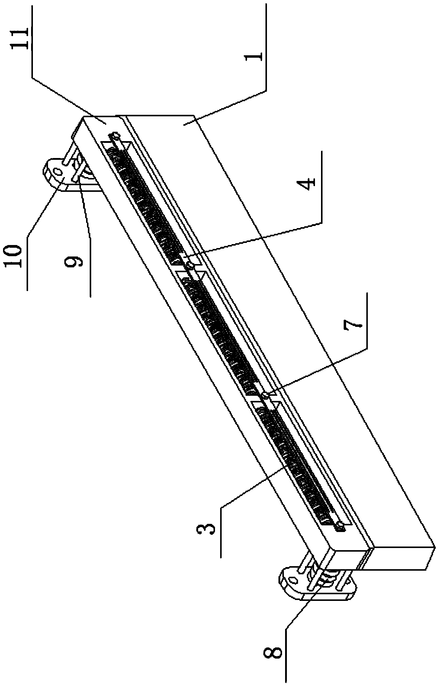 Warp feeding device of rapier loom