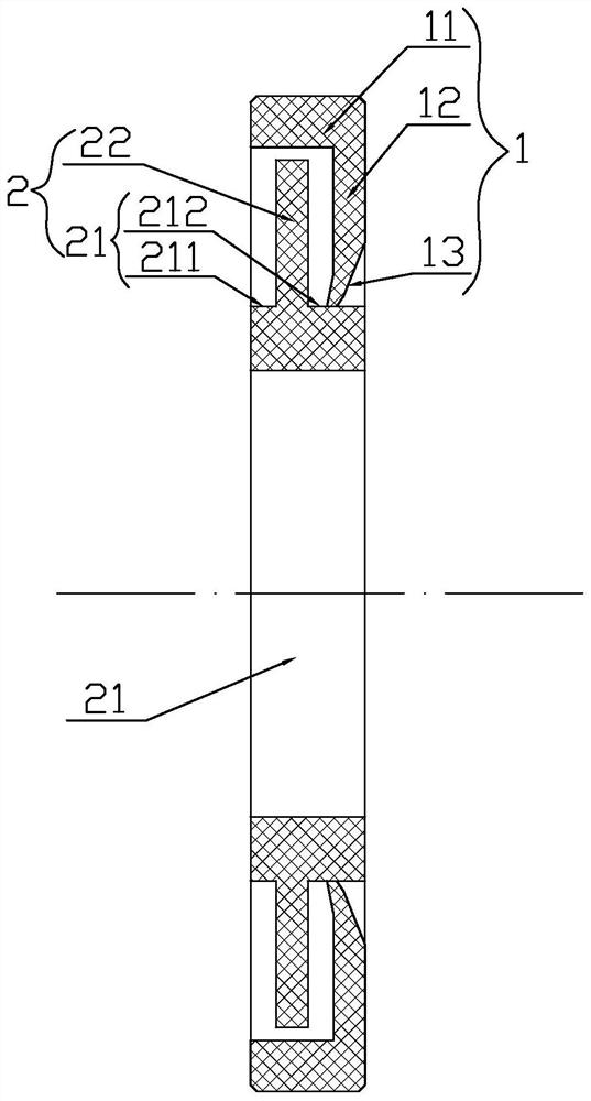 Compact lip labyrinth shaft sealing unit, corresponding shaft seal and corresponding carrier roller