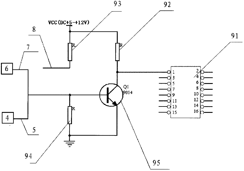 Water level control circuit used for heating purified water and heating container