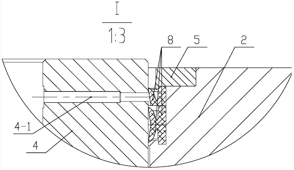 A tidal energy generating set and its pitch bearing