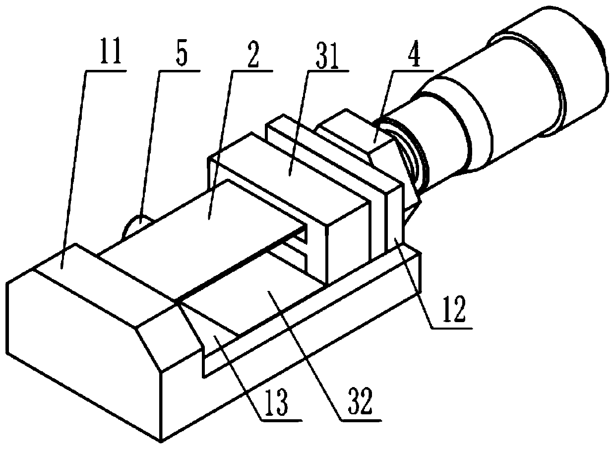 Micro clamp device with adjustable and controllable internal stress