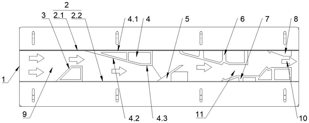 Feeding device for automatically and directionally sequencing rectangular bottles