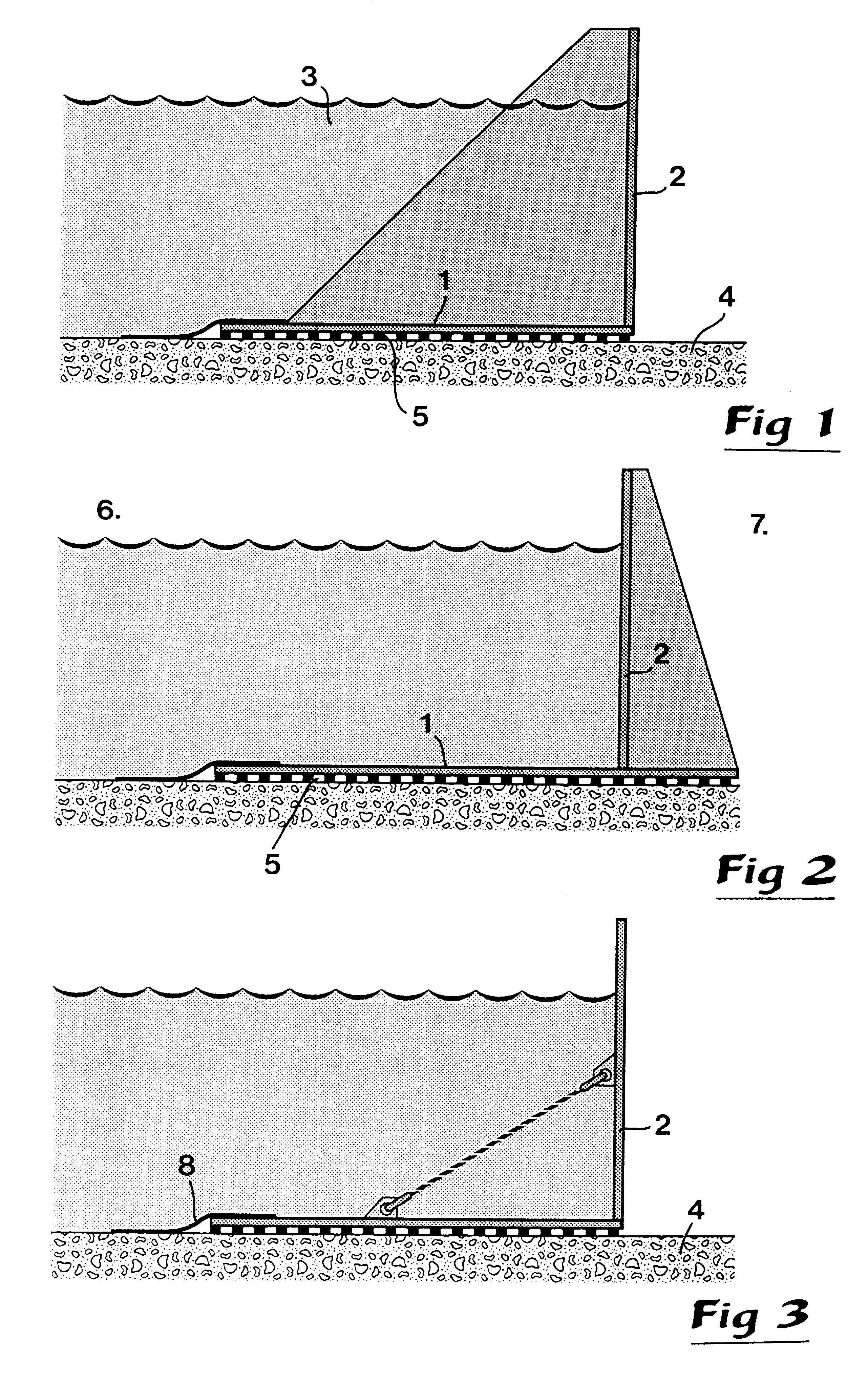 Damming device for erecting a liquid-damming protective bank