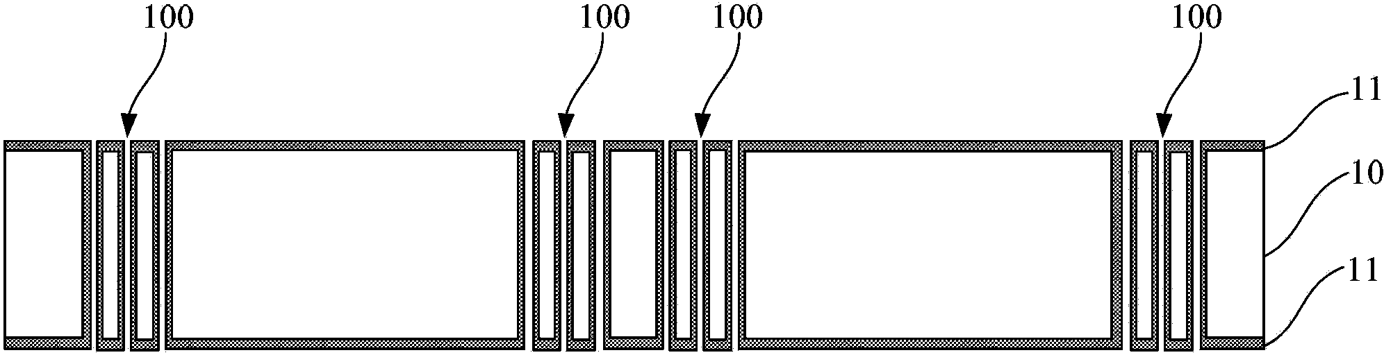 A microwave multi-chip packaging structure utilizing through-silicon vias and its manufacturing method