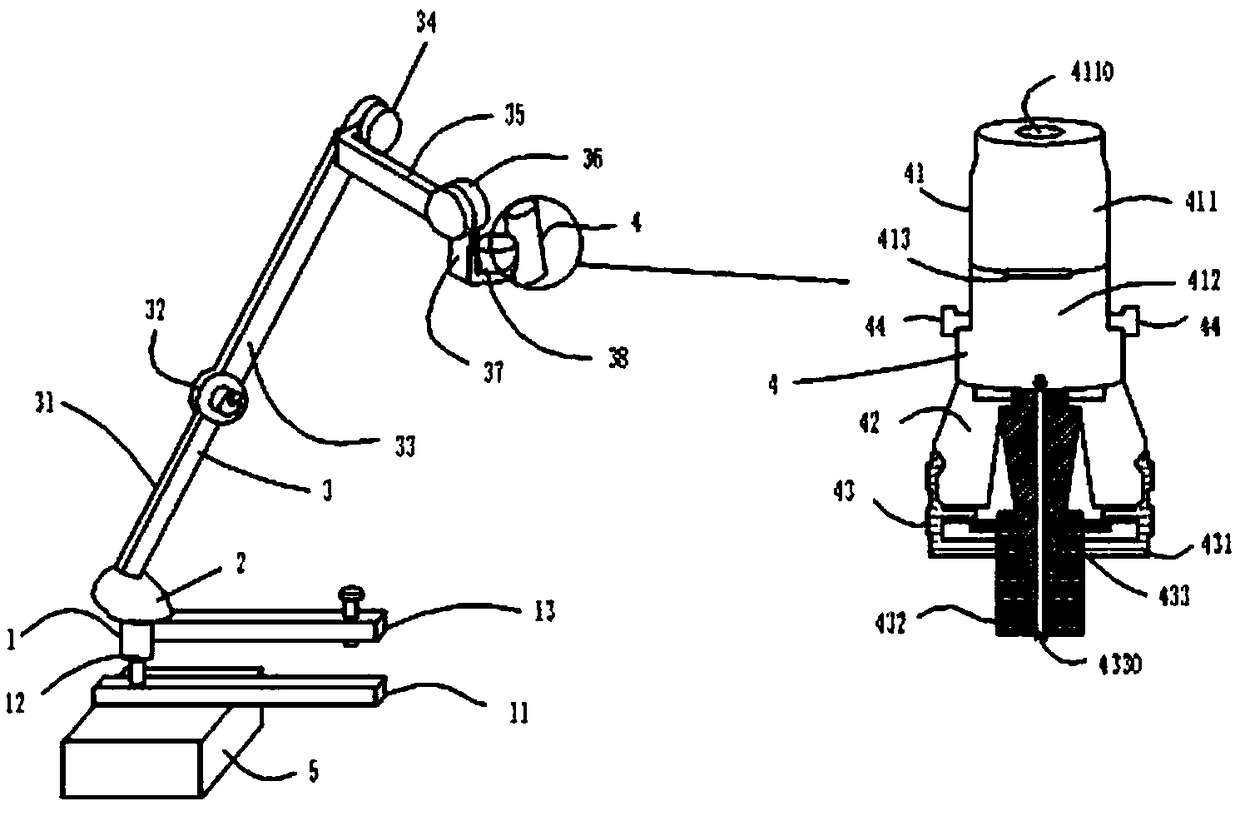 Lung abscess puncture device with CT image guiding