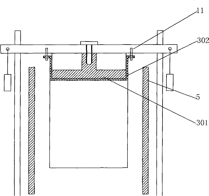 Testing device for unconfined compression rheology of rock mass under solution environmental action