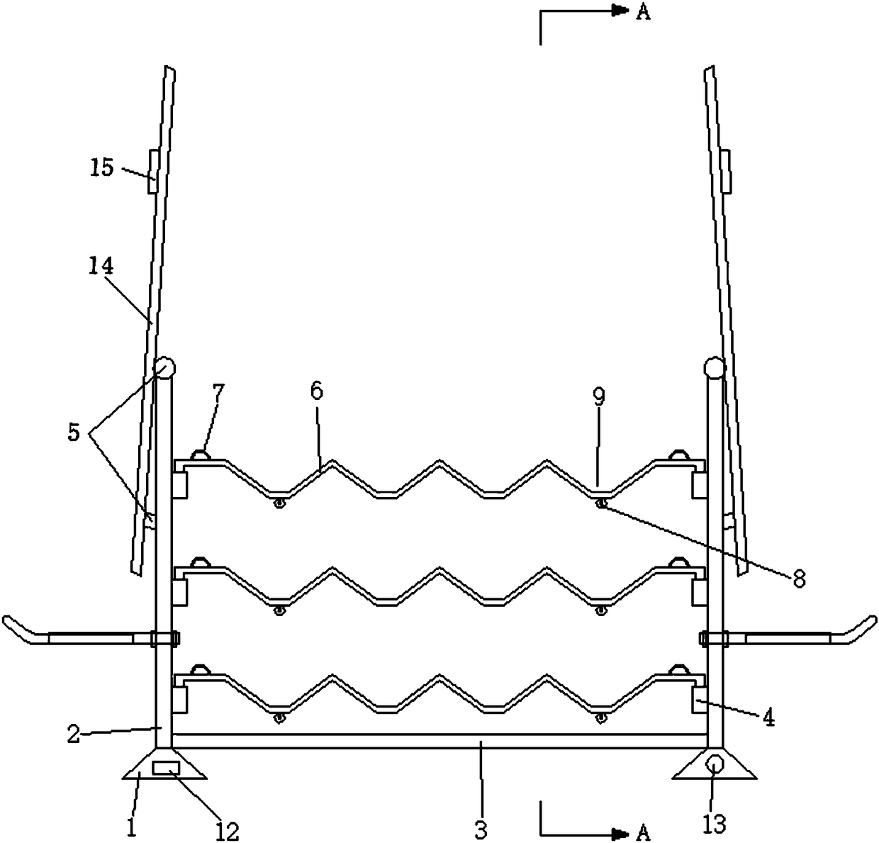 Material storing device for constructional engineering