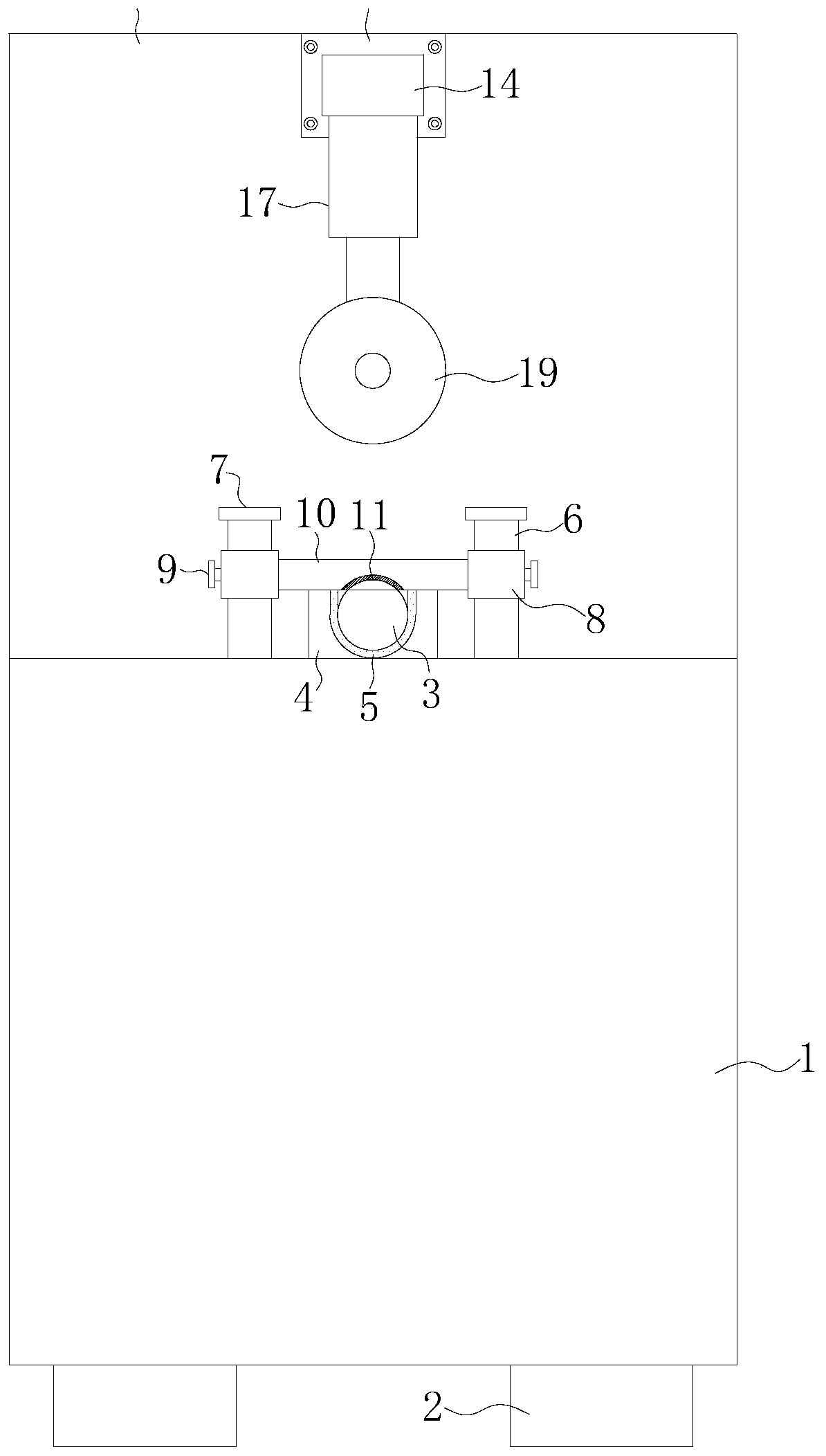 Plastic product machining and cutting device