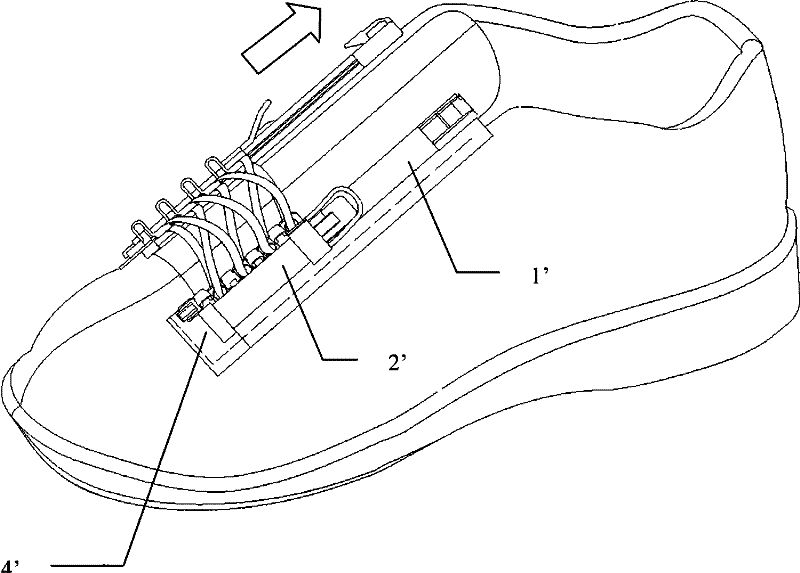 Device for penetrating and tying shoelace and capable of rapidly releasing shoelace