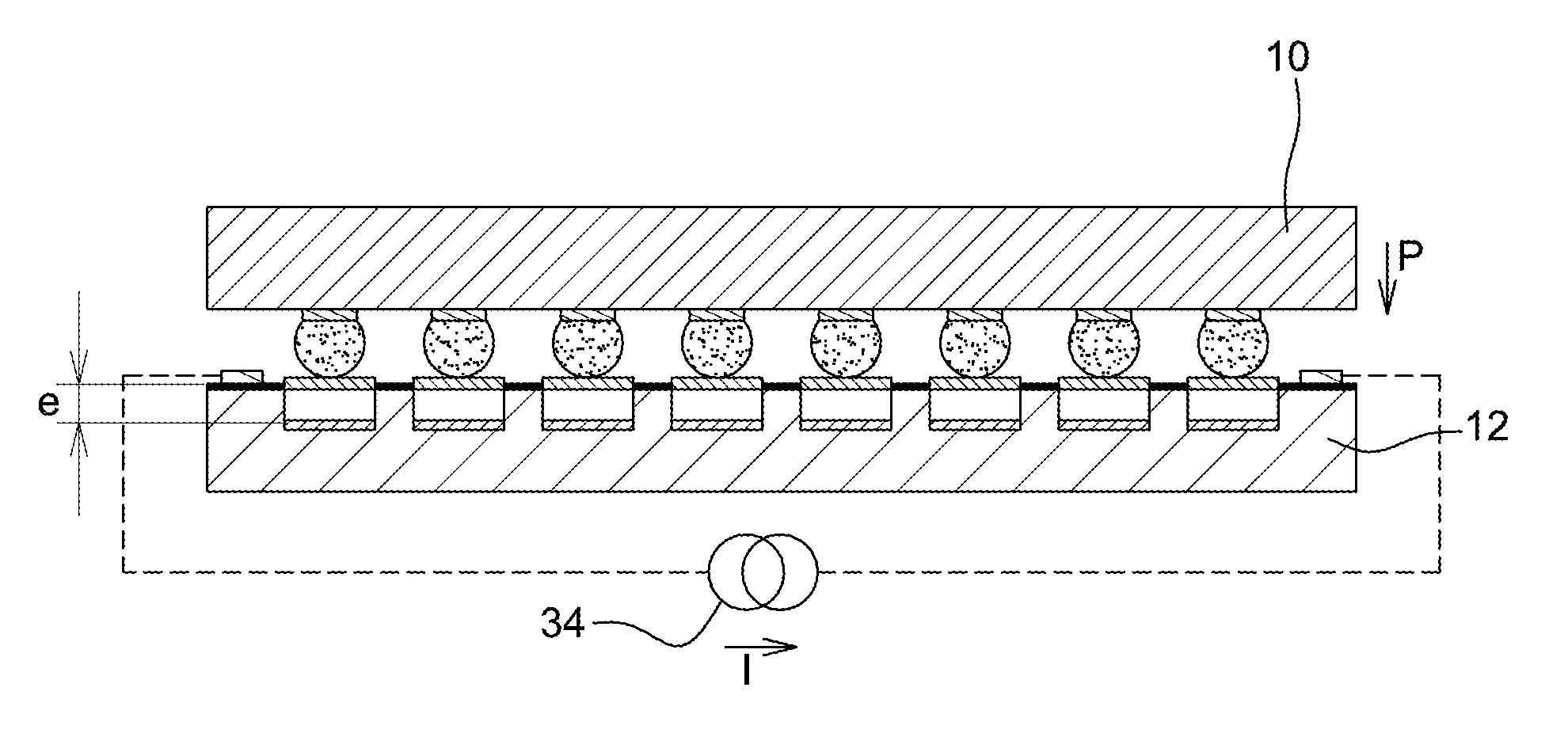 Flip-chip hybridization of microelectronic components using suspended fusible resistive connection elements