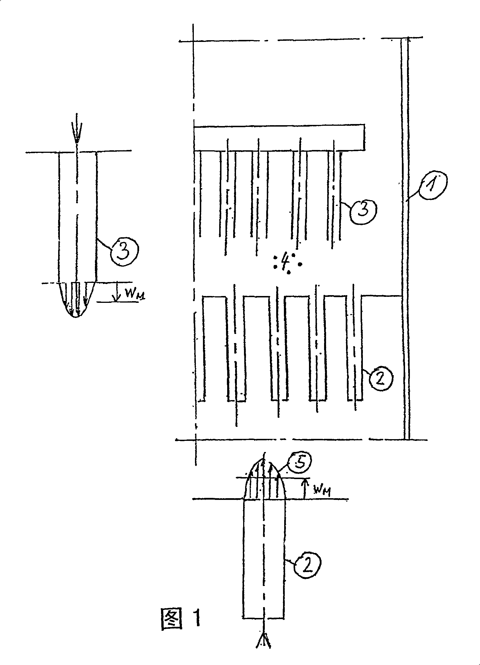Device for introducing a gas into a fluidised bed and preparation method thereof