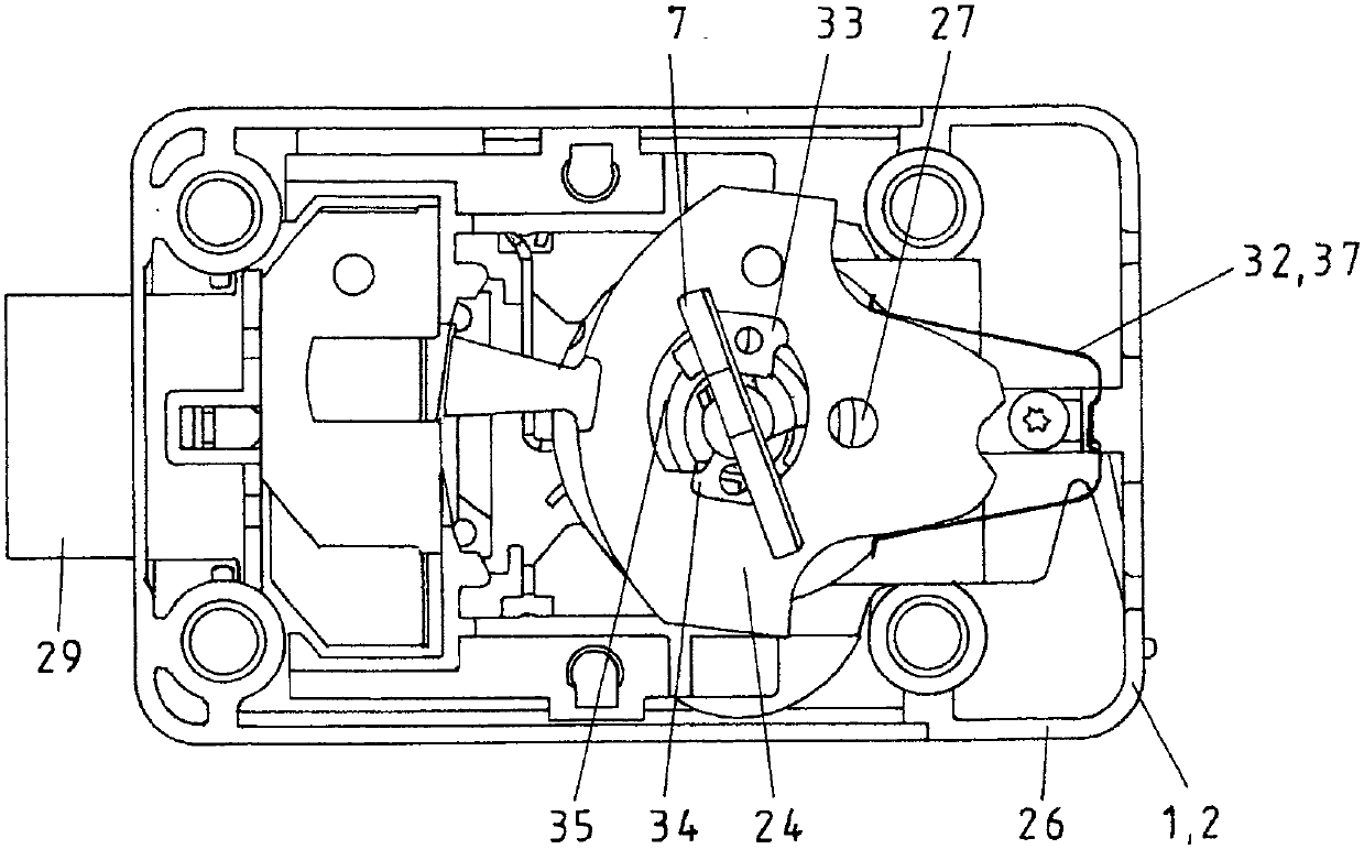 Safety lock with key for adjusting the swivel arm and for actuating the locking mechanism