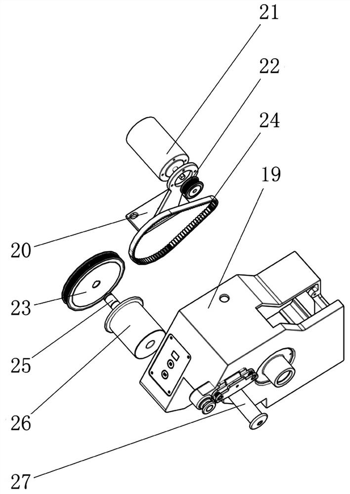 Three-strand straight twisting machine and three-strand yarn directly twisted into wire method