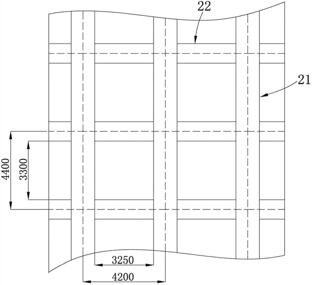 SRC (steel reinforced concrete) system based inner-tube-free super high-rise building structure