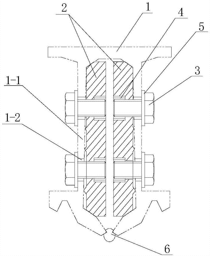 Bus-bar middle joint for rigid suspension catenary