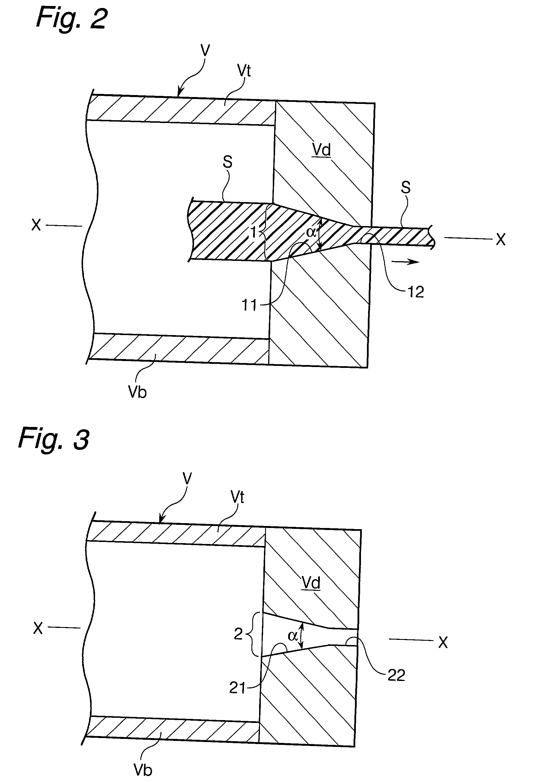 Device for producing thermoplastic resin continuous length sections reinforced with long fibers