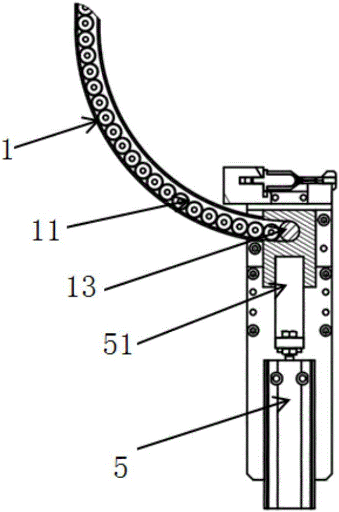 Automatic feeding equipment for plastic rolling ball