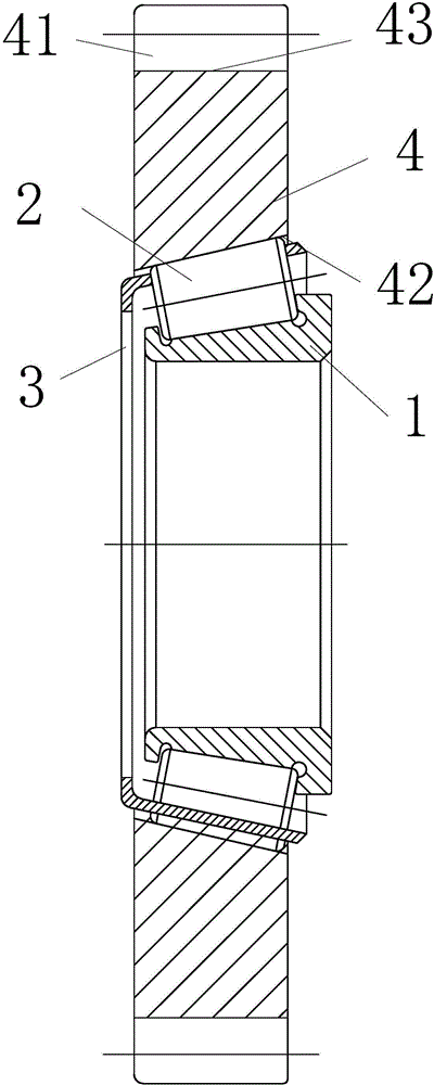 Heat treatment method for gear tapered roller bearing and bearing toothed outer ring