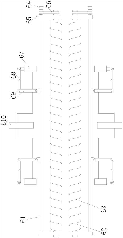 A clamping and conveying device for a corn harvester