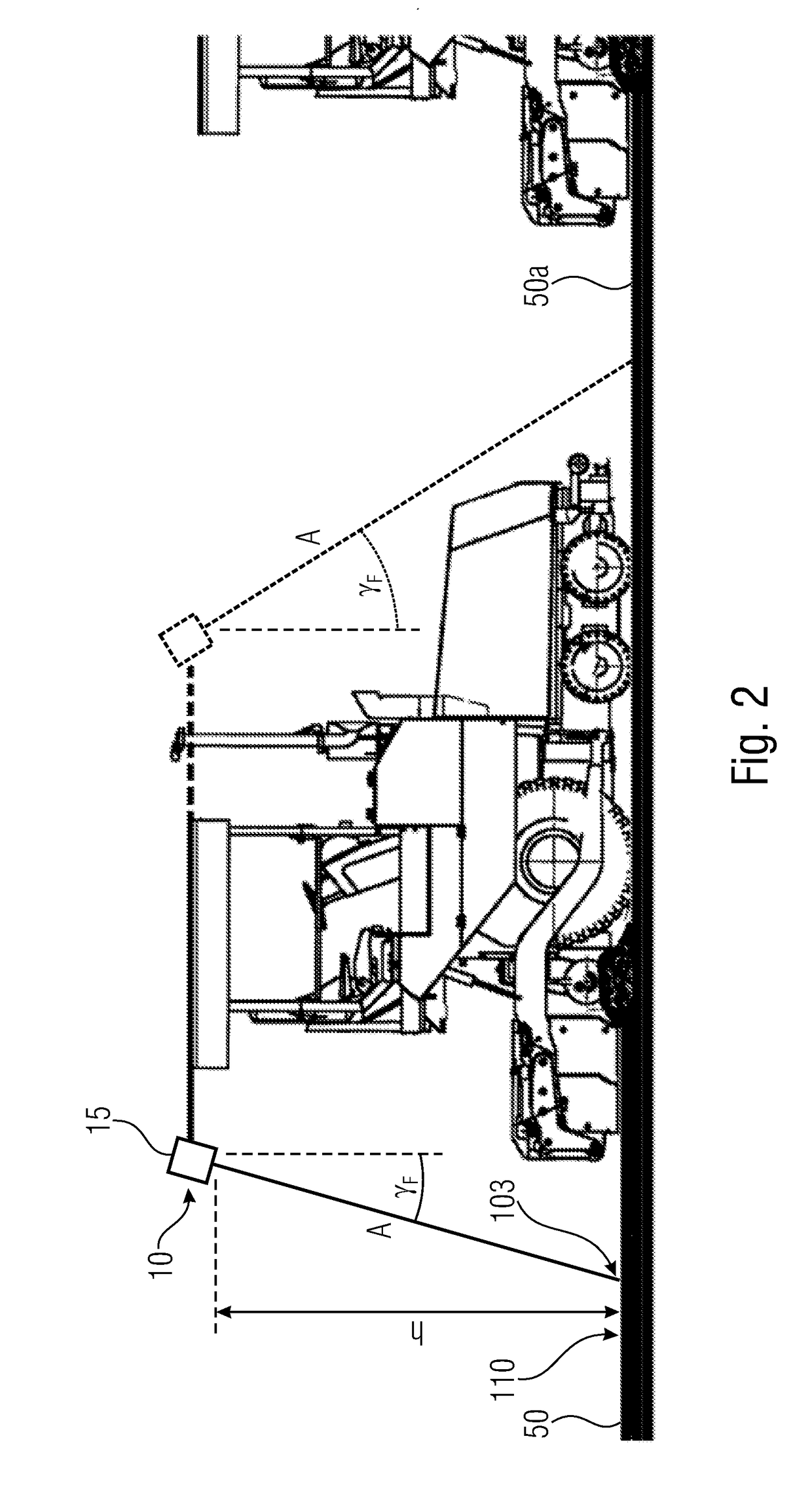 Device and method for determining the temperature of a road building material applied by a construction machine, and construction machine comprising such a device