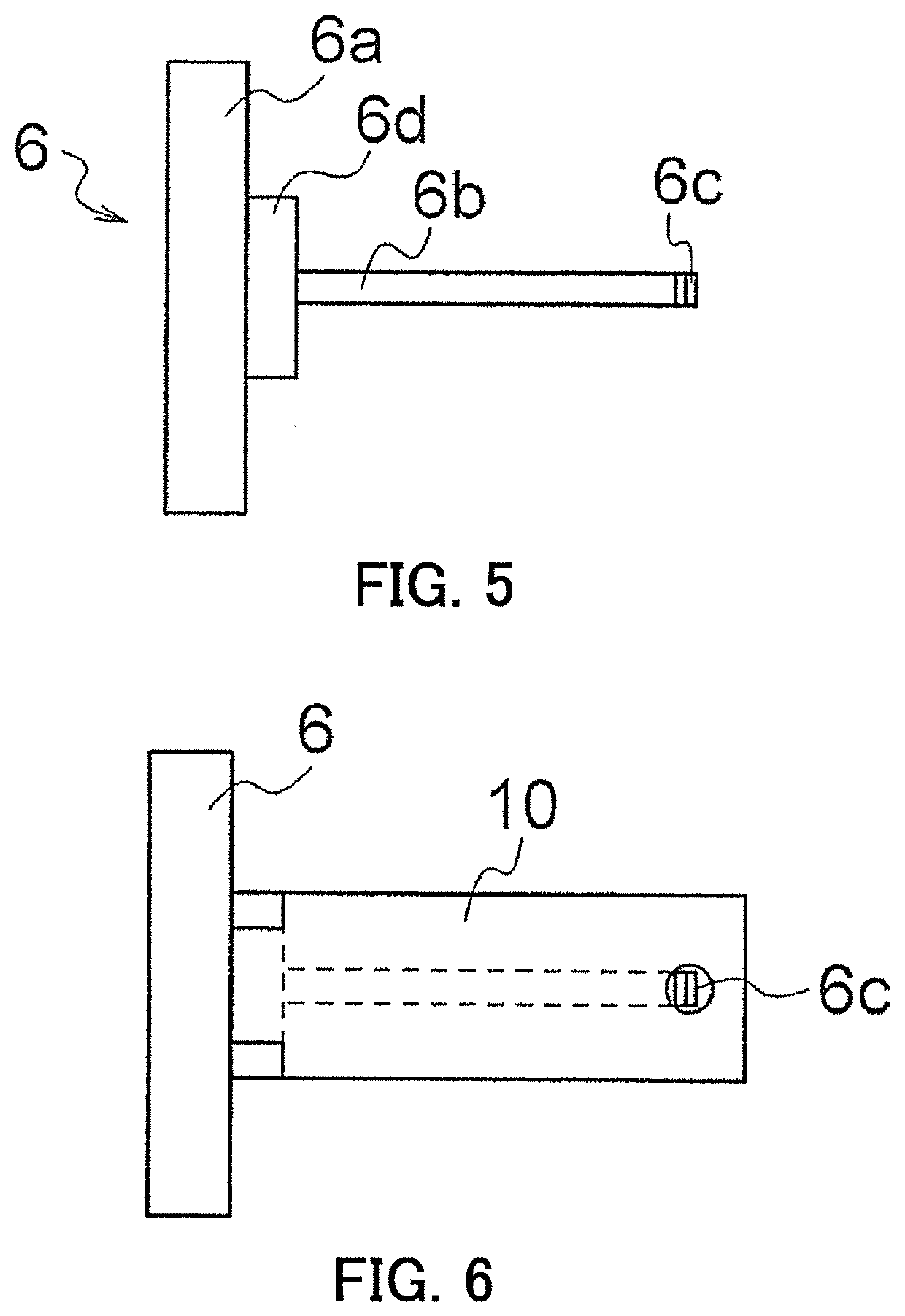 Device for detecting abnormality in passenger conveyor