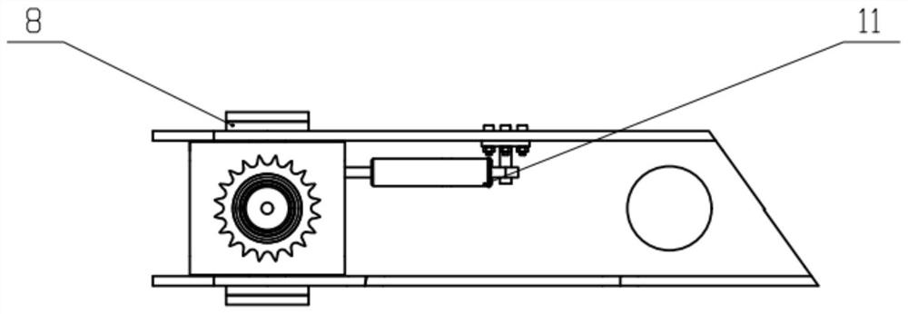 A multi-stage chain drive wheel vehicle steering mechanism