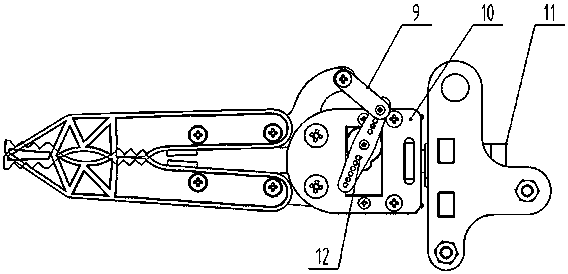 Automatic clamping device