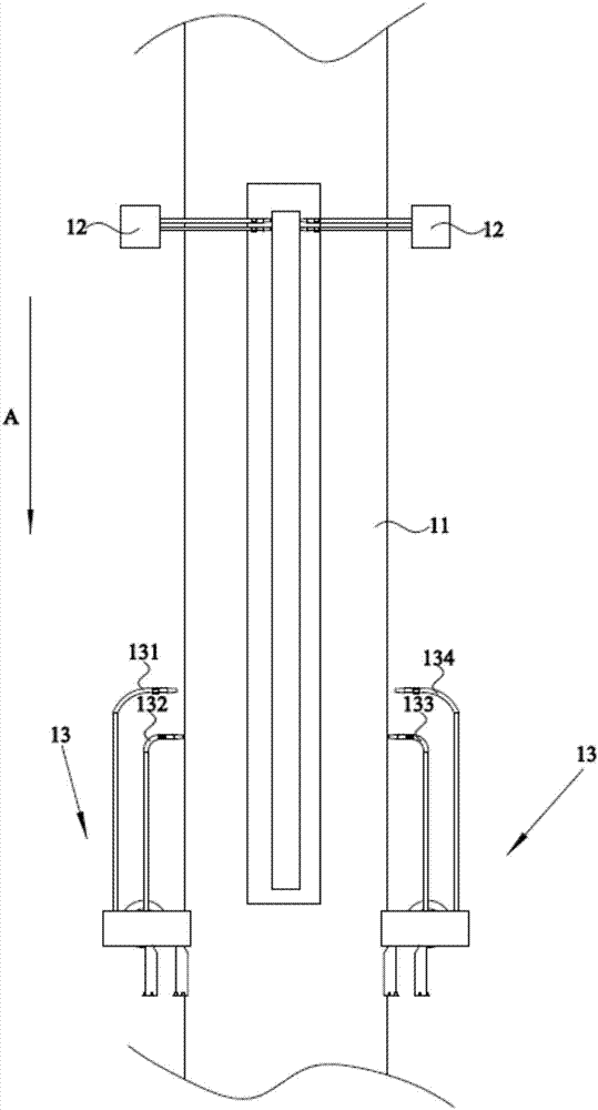 T-shaped steel machining device and T-shaped steel straightening method