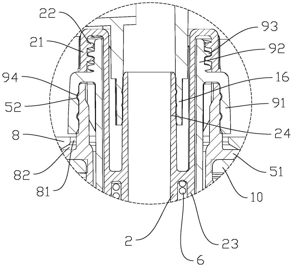 External spring pump distributor with safety outlet valve